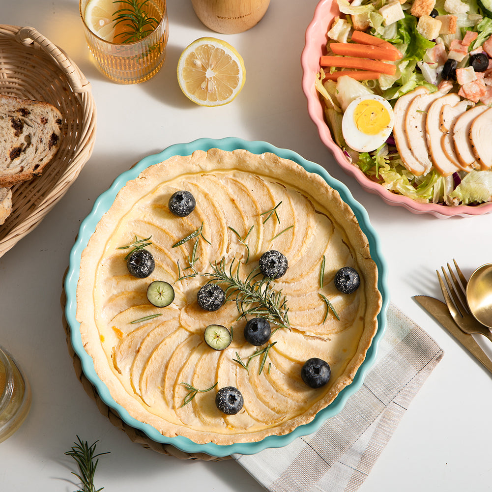 SWEEJAR Porcelain Pie Pan, 9.5-inch Round Corrugated Tart Dish, Non-sticky Ceramic Quiche Plate, Suitable for Baking Apple Pie, Cheese Sweet Potato Pie, Chicken Pot Pie, Crustless Quiche